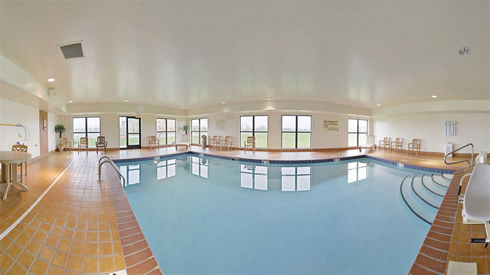 Hampton Inn & Suites Muncie Zewnętrze zdjęcie