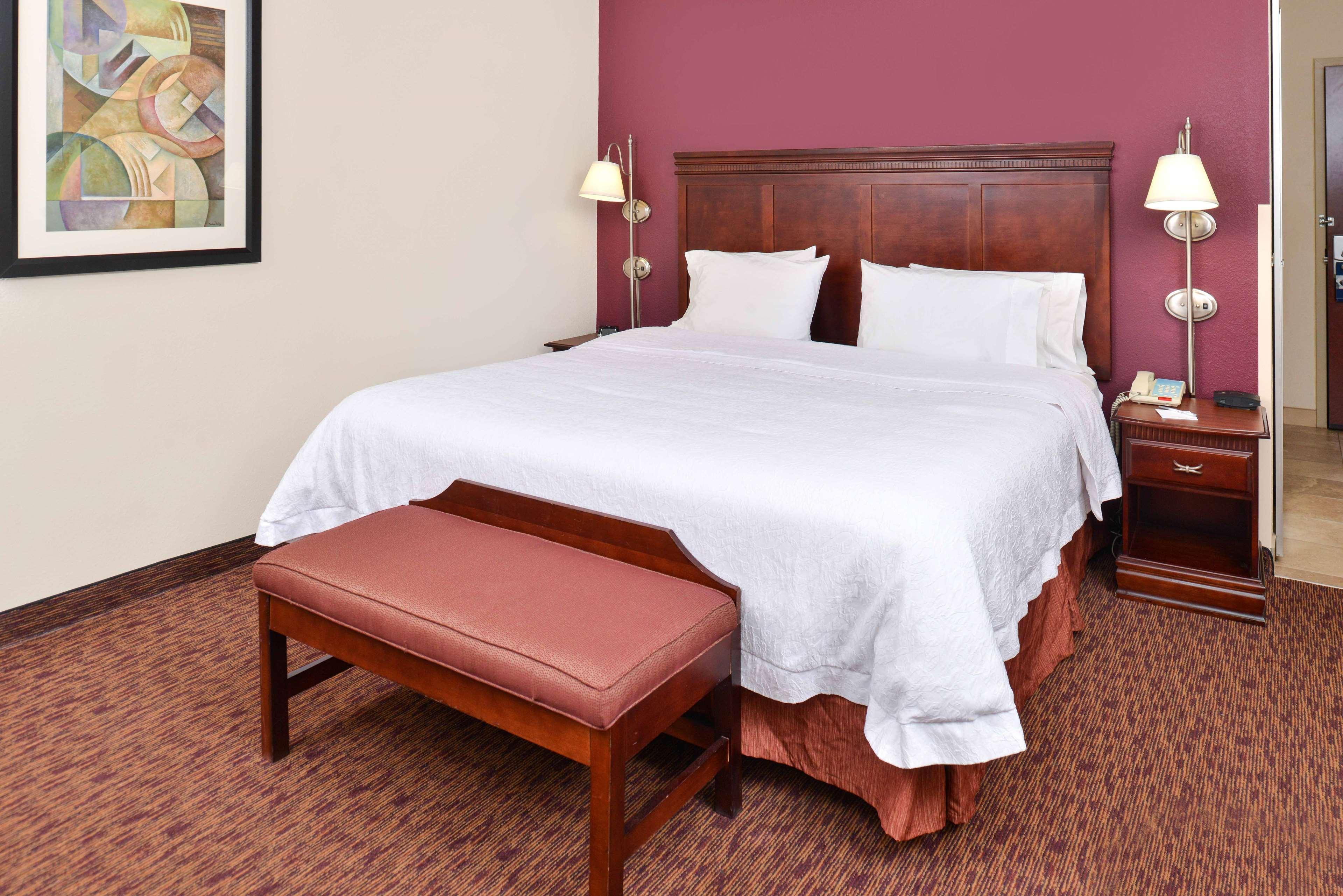 Hampton Inn & Suites Muncie Zewnętrze zdjęcie