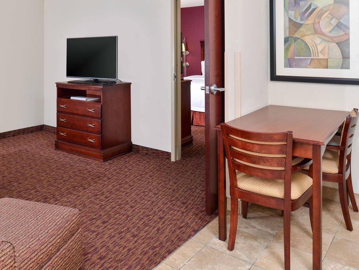 Hampton Inn & Suites Muncie Zewnętrze zdjęcie