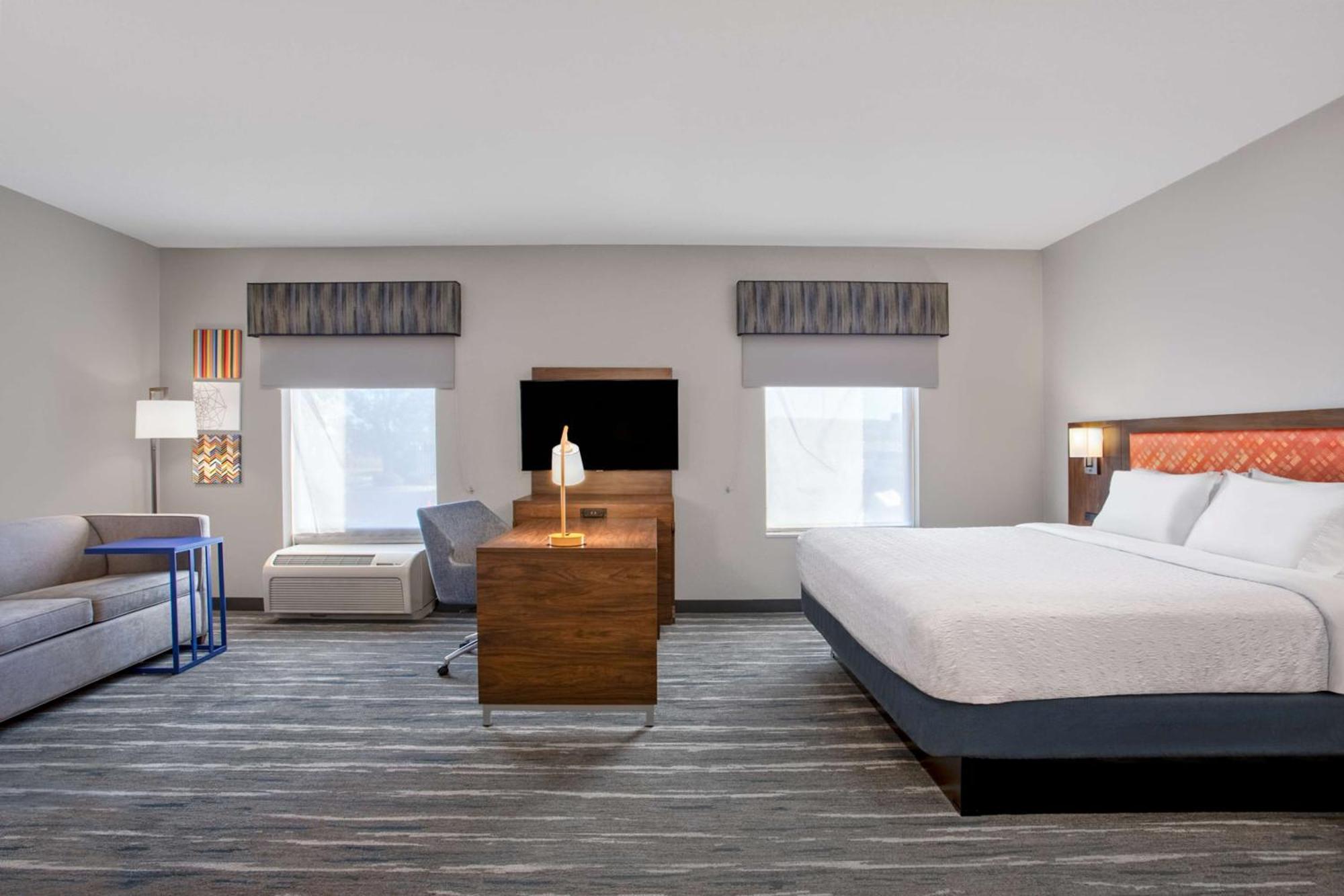 Hampton Inn & Suites Muncie Zewnętrze zdjęcie