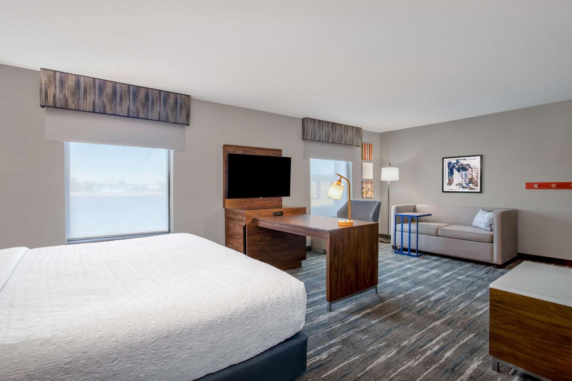 Hampton Inn & Suites Muncie Zewnętrze zdjęcie