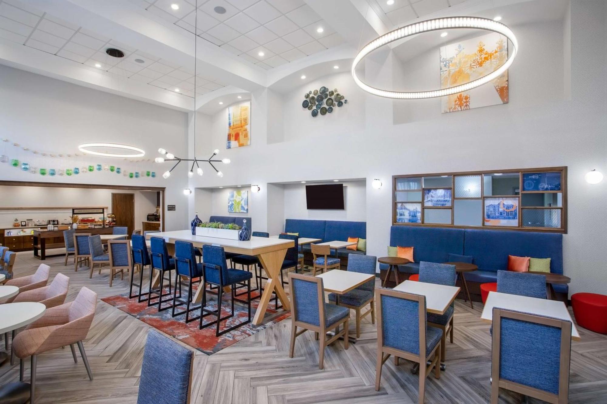 Hampton Inn & Suites Muncie Zewnętrze zdjęcie