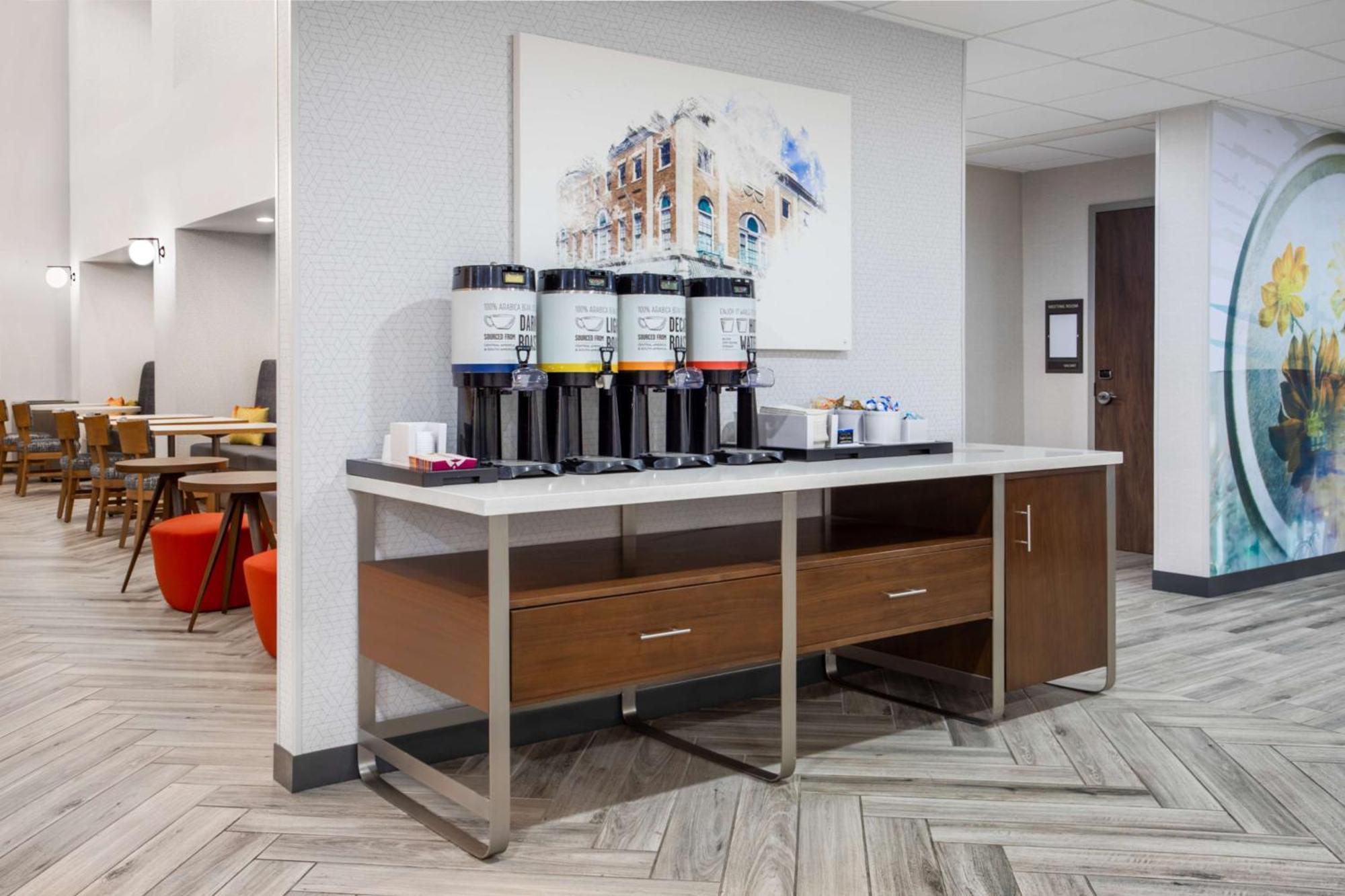 Hampton Inn & Suites Muncie Zewnętrze zdjęcie