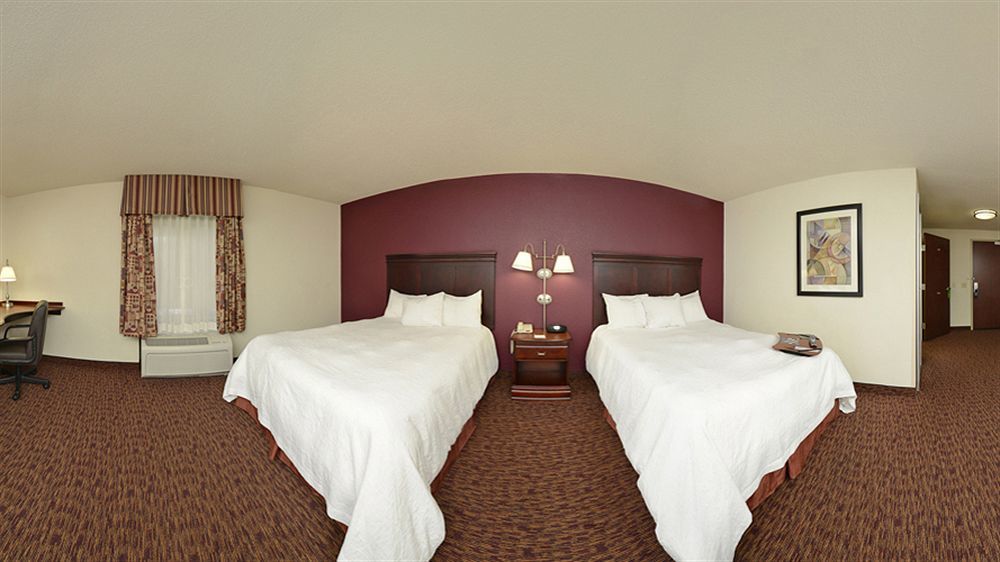 Hampton Inn & Suites Muncie Zewnętrze zdjęcie